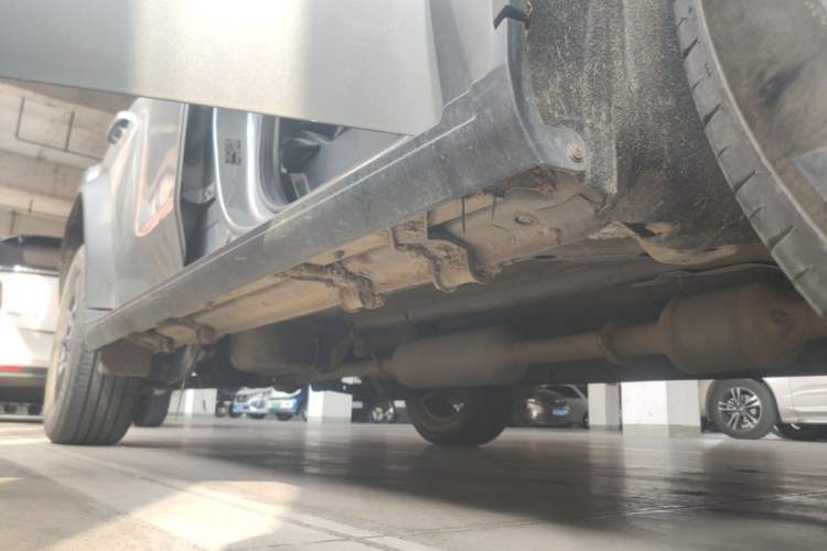 Used JETOUR Traveler 2023 1.5T Two-Wheel Drive Discovery PRO Right Side Sill