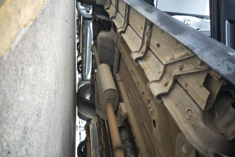 Used JETOUR Traveler 2023 2.0T All-Wheel-Drive CrossPRO Right Side Sill
