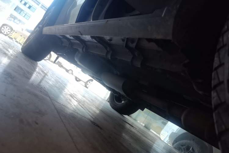 Used JETOUR Traveler 2023 2.0T All-Wheel Drive CrossPRO+ Right Side Sill