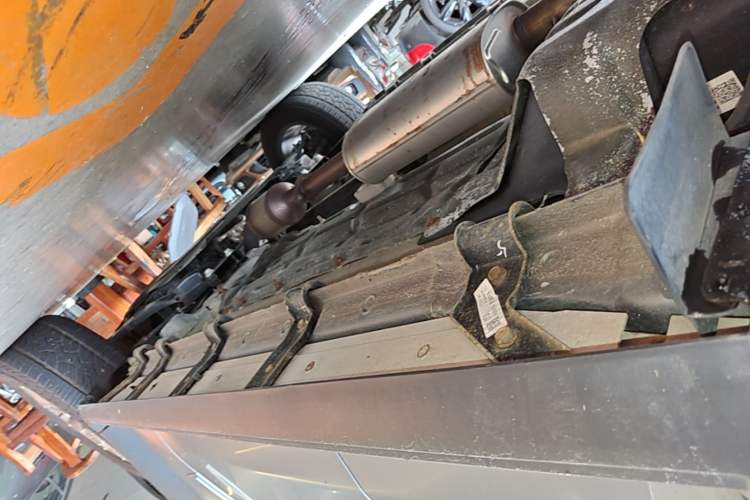 Used JETOUR Traveler 2023 2.0T All-Wheel Drive Conquer PRO Right Side Sill