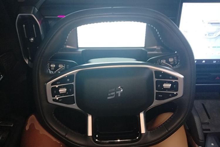 Used JETOUR Traveler 2023 1.5T Two-Wheel Drive Discovery PRO Steering Wheel