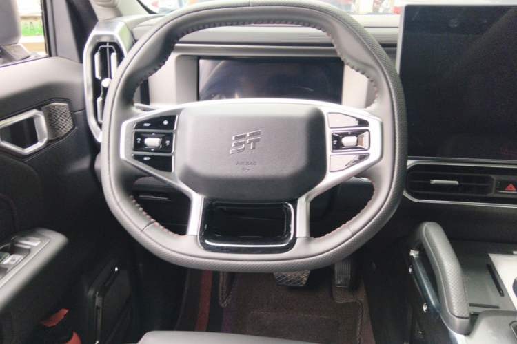 Used JETOUR Traveler 2023 1.5T Two-Wheel Drive Discovery PRO Steering Wheel