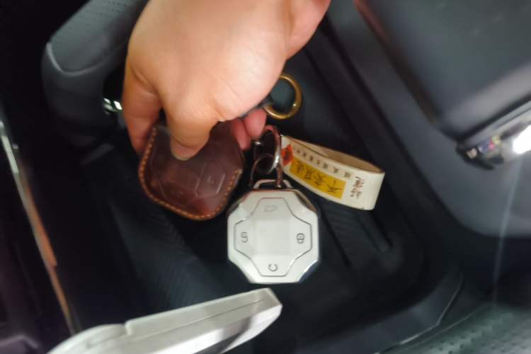 Used JETOUR Traveler 2023 2.0T All-Wheel-Drive CrossPRO Vehicle Key