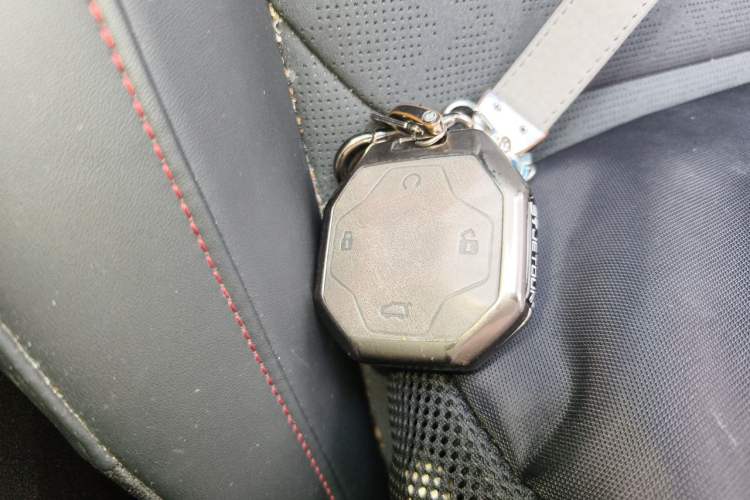 Used JETOUR Traveler 2023 2.0T All-Wheel-Drive CrossPRO Vehicle Key