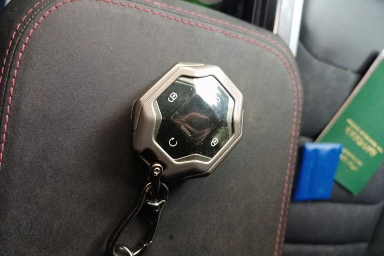 Used JETOUR Traveler 2023 2.0T All-Wheel Drive CrossPRO+ Vehicle Key