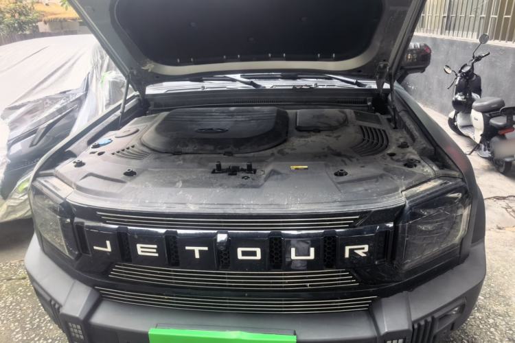 Used JETOUR Traveler 2023 2.0T All-Wheel-Drive CrossPRO Engine Bay
