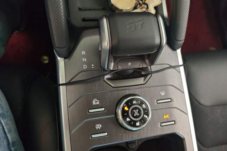 Used JETOUR Traveler 2023 2.0T All-Wheel-Drive CrossPRO Gear Lever