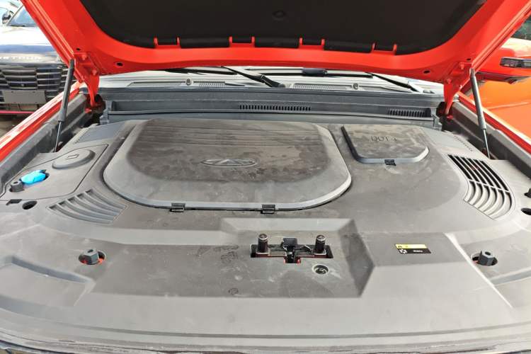 Used JETOUR Traveler 2023 1.5T Two-Wheel Drive Discovery PRO Engine Bay