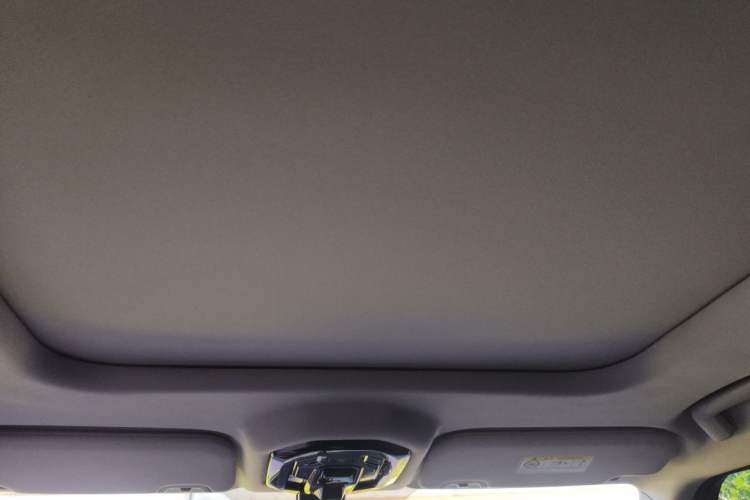 Used JETOUR Traveler 2023 1.5T Two-Wheel Drive Discovery PRO Headliner