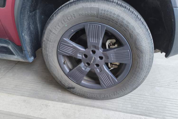 Used JETOUR Traveler 2023 1.5T Two-Wheel Drive Discovery PRO Right Front Wheel Hub