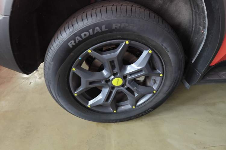 Used JETOUR Traveler 2023 2.0T All-Wheel-Drive CrossPRO Right Rear Wheel Hub