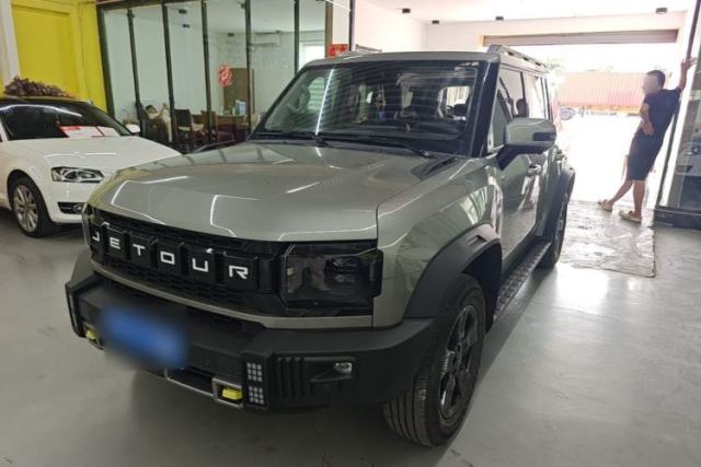 Ojetý JETOUR Traveler 2023 1.5T Two-Wheel Drive Discovery PRO