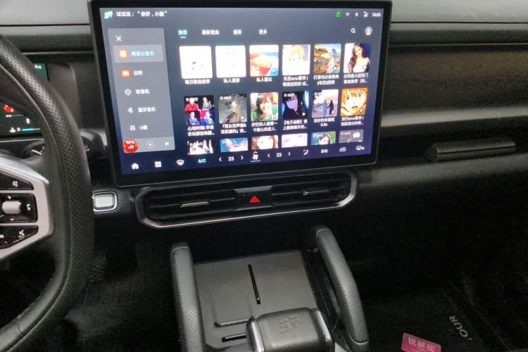 Used JETOUR Traveler 2023 1.5T Two-Wheel Drive Discovery PRO Audio And AC Panel