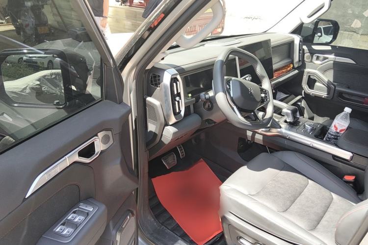 Used JETOUR Traveler 2023 2.0T All-Wheel-Drive CrossPRO Driver Seat