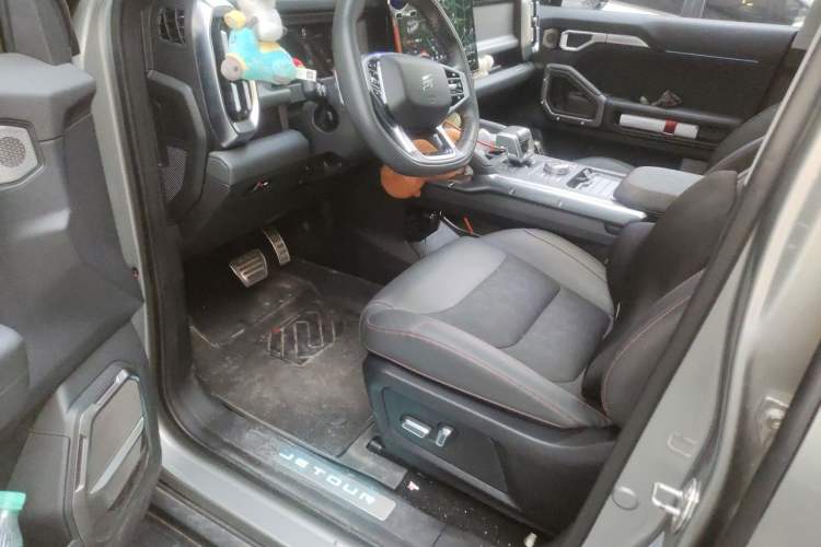 Used JETOUR Traveler 2023 2.0T All-Wheel-Drive CrossPRO Driver Seat