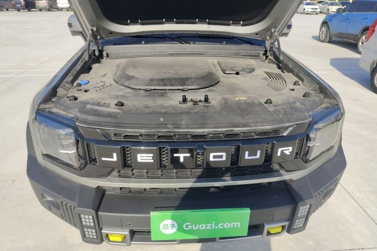 Used JETOUR Traveler 2023 2.0T Four-Wheel Drive Conqueror Engine Bay