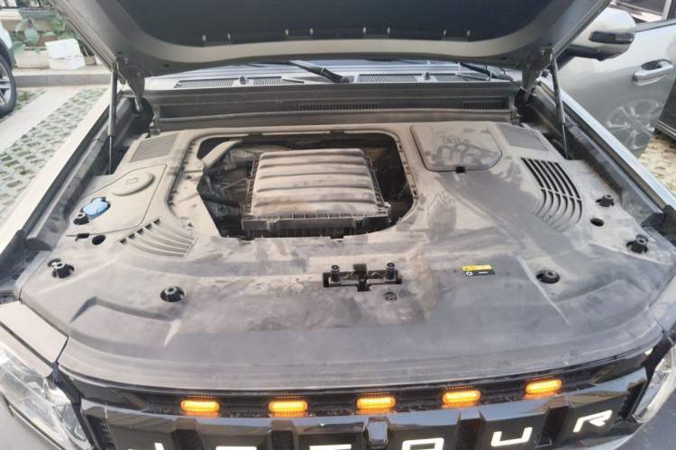 Used JETOUR Traveler 2023 1.5T Two-Wheel Drive Discovery PRO Engine Bay