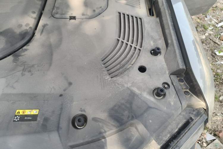 Used JETOUR Traveler 2023 1.5T Two-Wheel Drive Discovery PRO Engine Bay Left