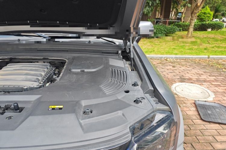Used JETOUR Traveler 2023 1.5T Two-Wheel Drive Discovery PRO Engine Bay Left