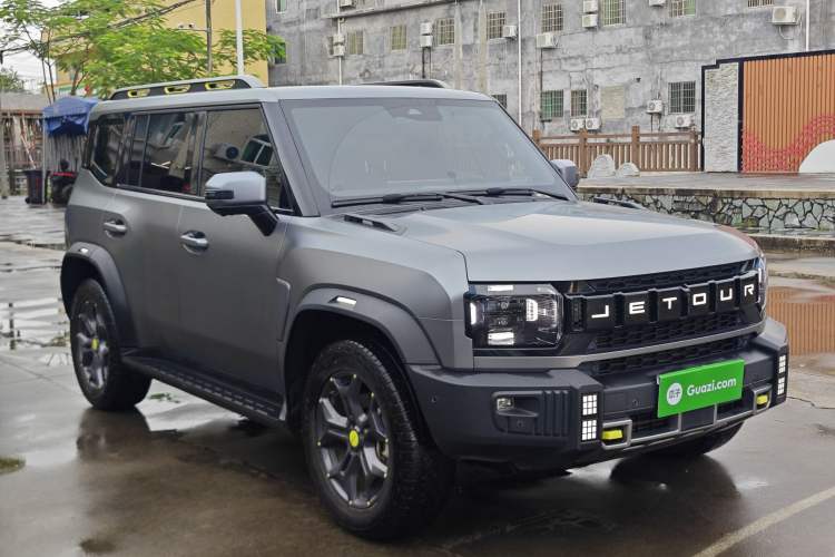 Used JETOUR Traveler 2023 2.0T All-Wheel Drive CrossPRO+ Exterior 2