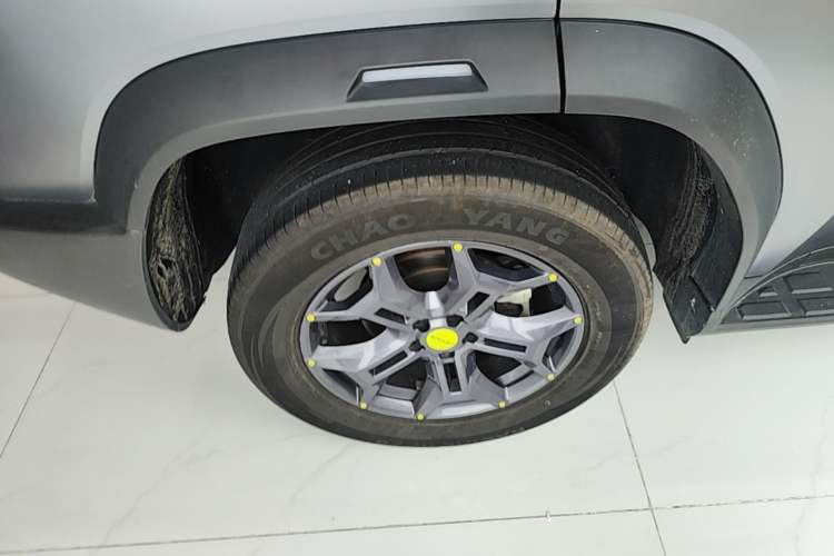 Used JETOUR Traveler 2023 2.0T All-Wheel-Drive CrossPRO Exterior 5