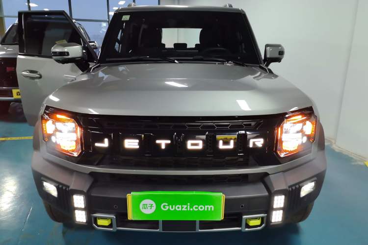 Used JETOUR Traveler 2023 2.0T All-Wheel Drive CrossPRO+ Front