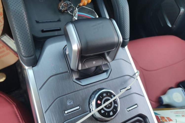 Used JETOUR Traveler 2023 2.0T All-Wheel-Drive CrossPRO Gear Lever