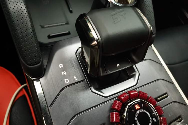 Used JETOUR Traveler 2023 1.5T Two-Wheel Drive Discovery PRO Gear Lever