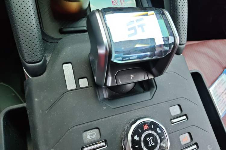 Used JETOUR Traveler 2023 2.0T All-Wheel Drive Conquer PRO Gear Lever