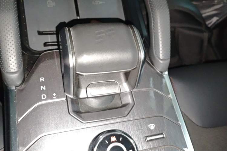 Used JETOUR Traveler 2023 1.5T Two-Wheel Drive Discovery PRO Gear Lever