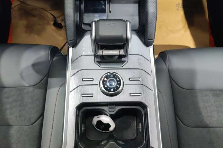 Used JETOUR Traveler 2023 2.0T All-Wheel-Drive CrossPRO Gear Lever