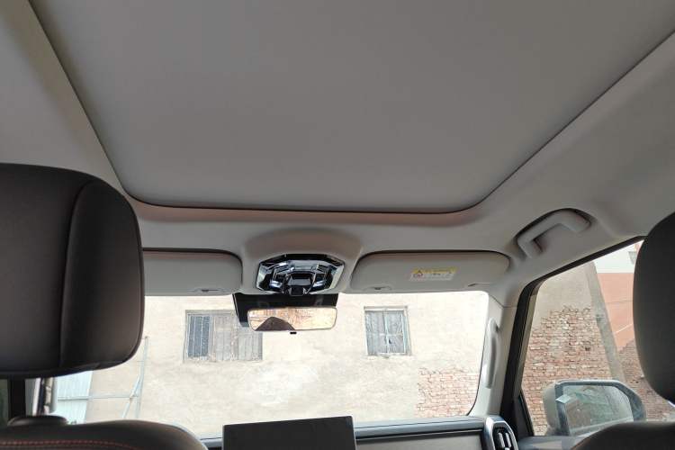 Used JETOUR Traveler 2023 2.0T All-Wheel-Drive CrossPRO Headliner