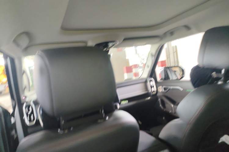 Used JETOUR Traveler 2023 2.0T All-Wheel-Drive CrossPRO Headliner