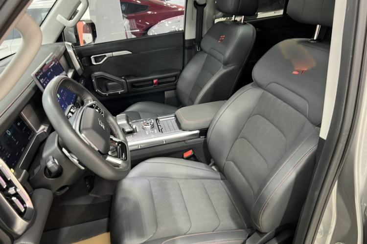 Used JETOUR Traveler 2023 1.5T Two-Wheel Drive Discovery PRO Interior 3