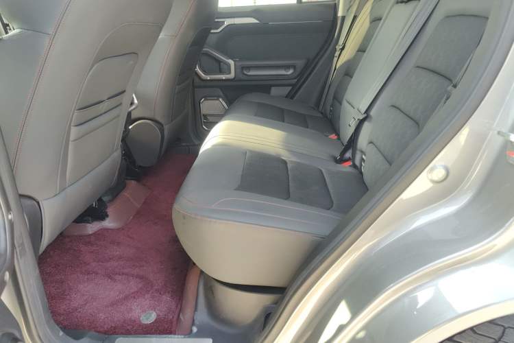 Used JETOUR Traveler 2023 2.0T Four-Wheel Drive Conqueror Interior 4