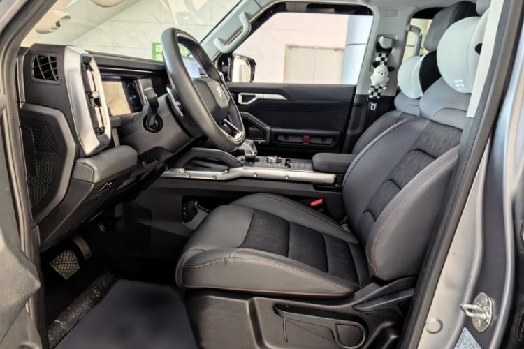 Used JETOUR Traveler 2023 1.5T Two-Wheel Drive Discovery PRO Interior 4