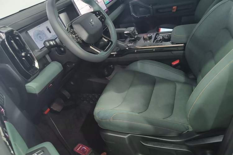 Used JETOUR Traveler 2023 1.5T Two-Wheel Drive Discovery PRO Left Front Seat