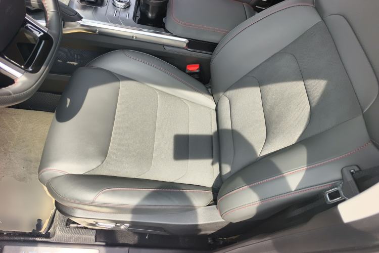 Used JETOUR Traveler 2023 2.0T Four-Wheel Drive Conqueror Left Front Seat