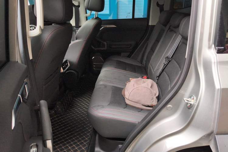 Used JETOUR Traveler 2023 1.5T Two-Wheel Drive Discovery PRO Left Rear Seat
