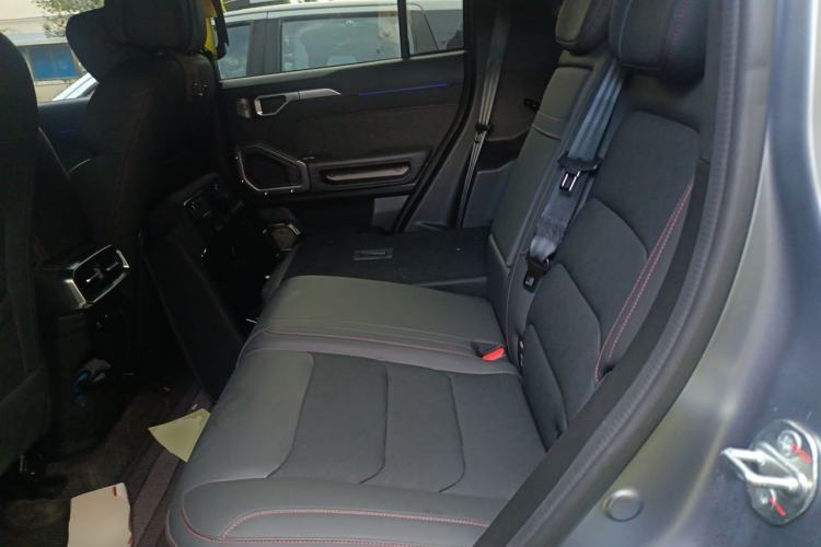 Used JETOUR Traveler 2023 2.0T All-Wheel Drive Conquer PRO Left Rear Seat