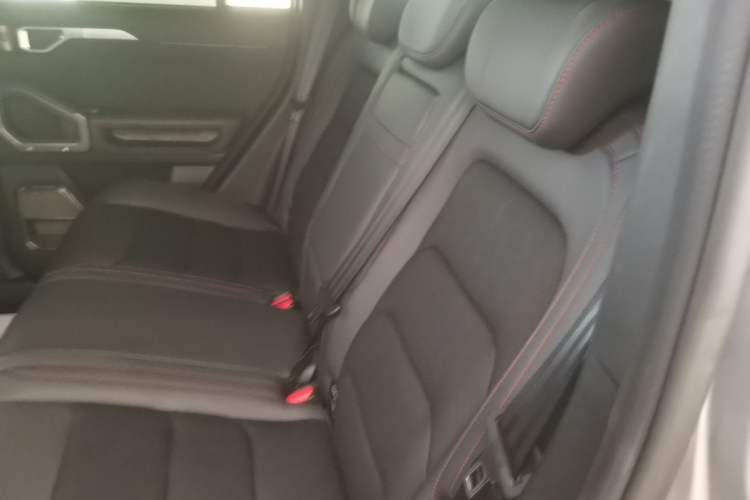 Used JETOUR Traveler 2023 2.0T All-Wheel Drive CrossPRO+ Left Rear Seat