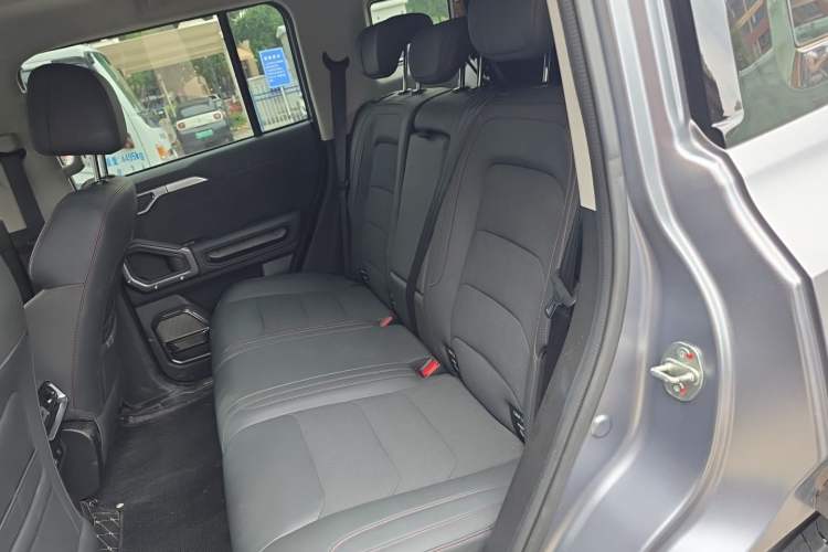 Used JETOUR Traveler 2023 2.0T All-Wheel-Drive CrossPRO Left Rear Seat