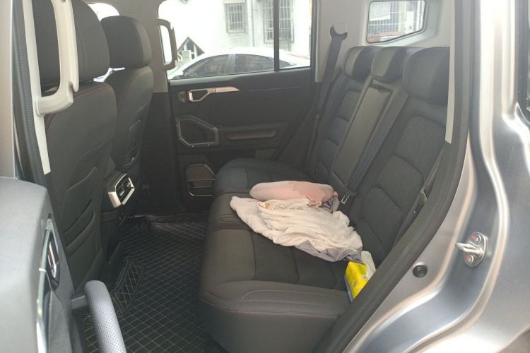 Used JETOUR Traveler 2023 2.0T All-Wheel-Drive CrossPRO Left Rear Seat