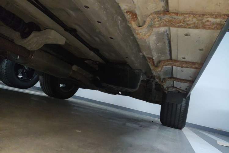 Used JETOUR Traveler 2023 2.0T All-Wheel-Drive CrossPRO Left Side Sill