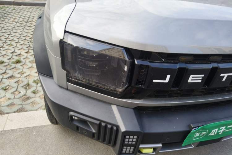 Used JETOUR Traveler 2023 1.5T Two-Wheel Drive Discovery PRO Right Front Headlight