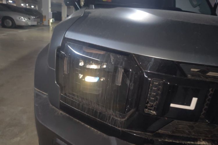 Used JETOUR Traveler 2023 2.0T All-Wheel-Drive CrossPRO Right Front Headlight