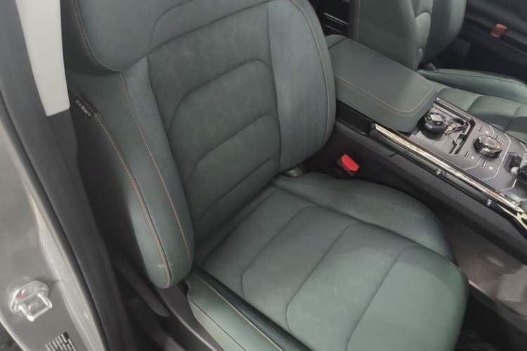 Used JETOUR Traveler 2023 1.5T Two-Wheel Drive Discovery PRO Right Front Seat