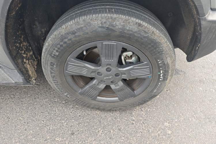 Used JETOUR Traveler 2023 1.5T Two-Wheel Drive Discovery PRO Right Front Wheel Hub