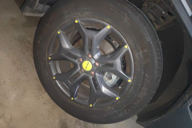 Used JETOUR Traveler 2023 2.0T All-Wheel-Drive CrossPRO Right Front Wheel Hub