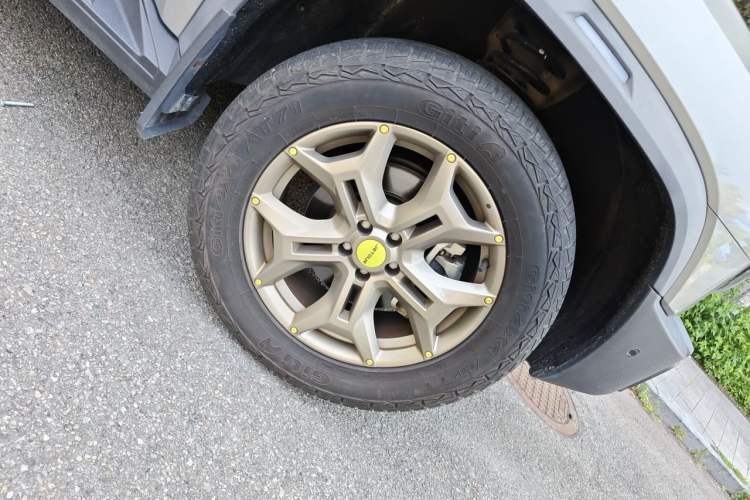 Used JETOUR Traveler 2023 2.0T All-Wheel Drive Conquer PRO Right Front Wheel Hub
